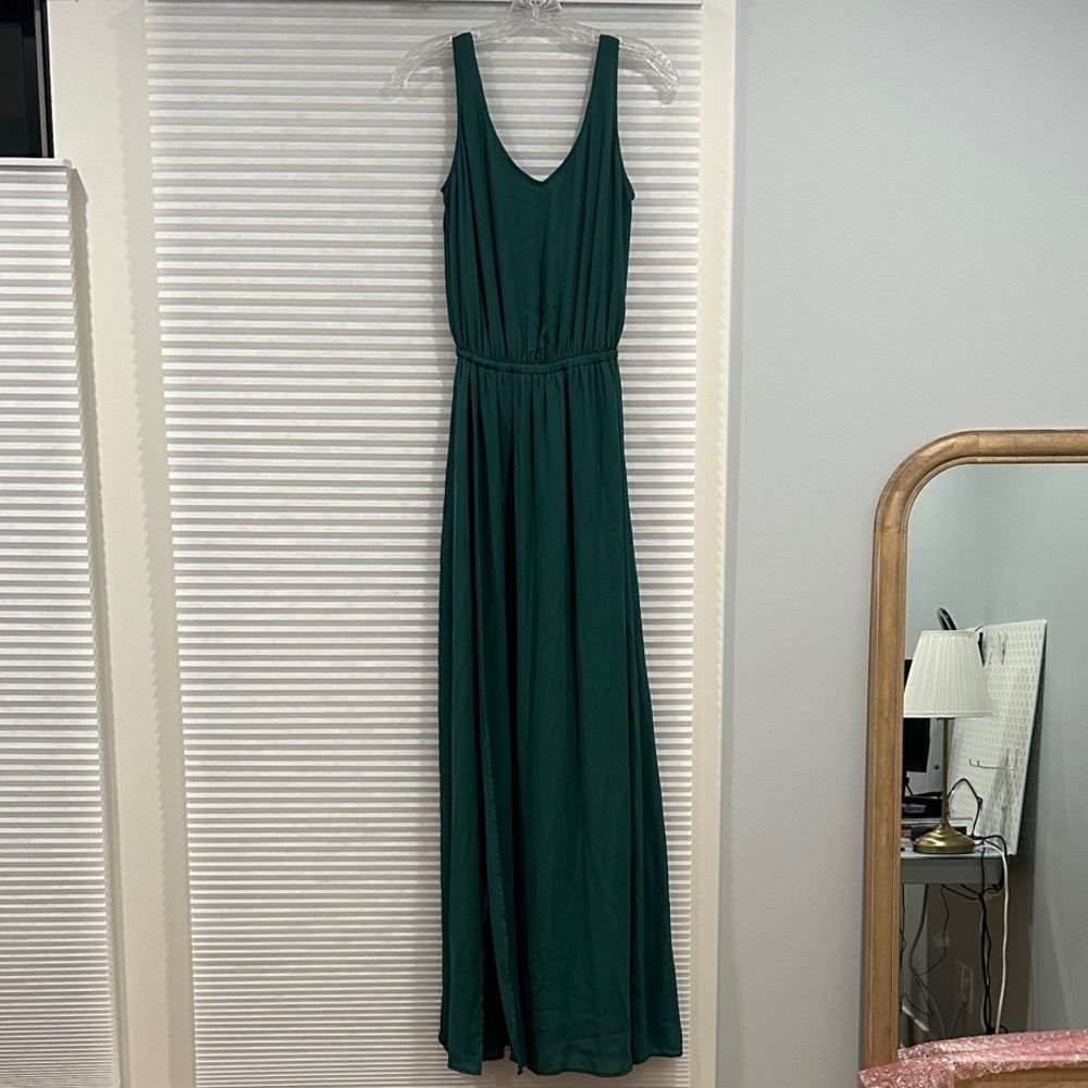Emerald Green Chiffon Maxi Dress with a low back and a right leg slit. Lined.